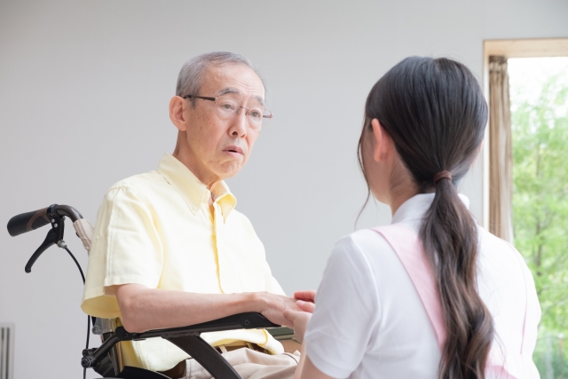 介護業界はどれほど人手不足なのか