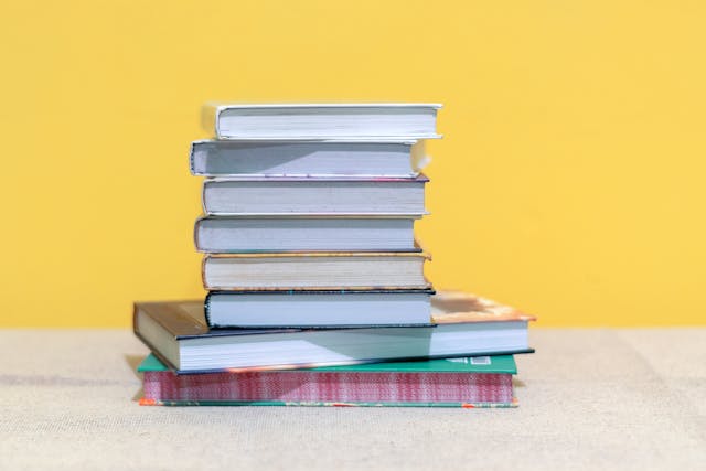 積み上げられた日本語学習のための教材