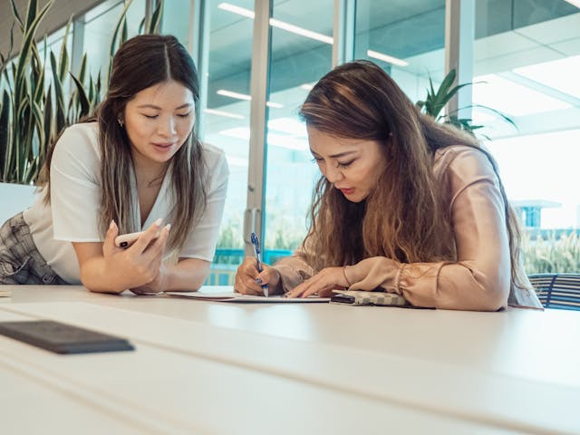 特定技能外国人の日本語学習をサポートしている日本企業の様子